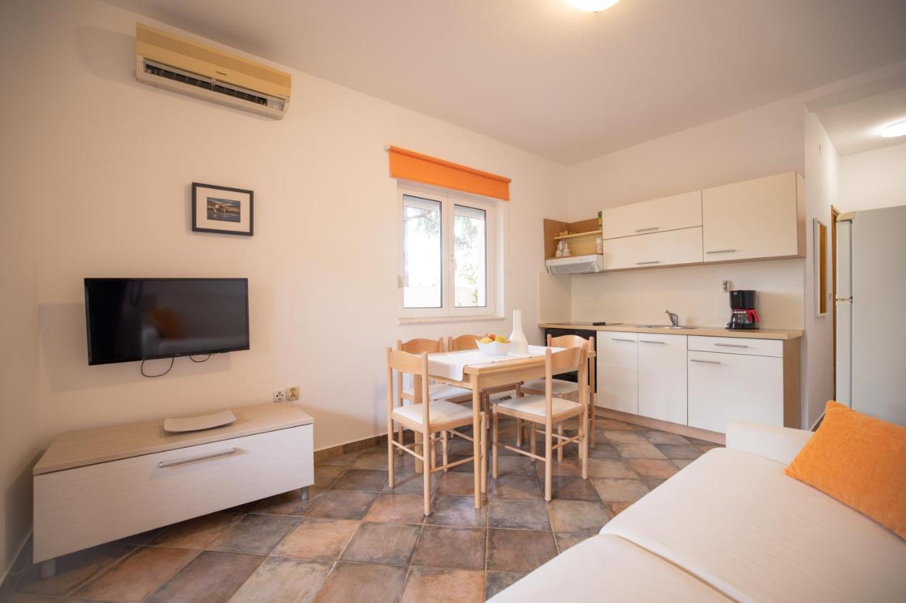 Apartment Leon Bibinje Exterior photo