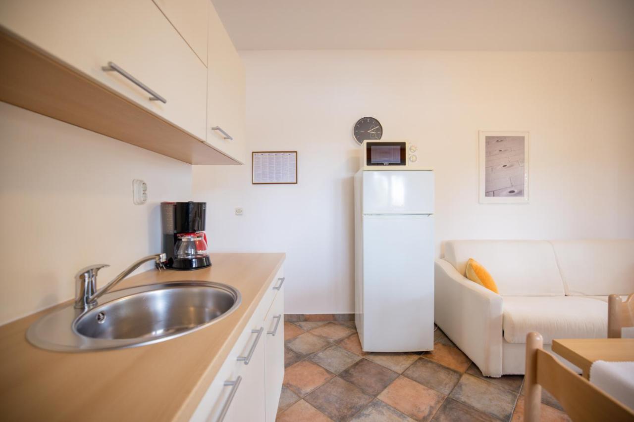 Apartment Leon Bibinje Exterior photo